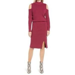 Chelsea 28 Woman’s Cold Shoulder Long Sleeve Sweater Dress Large